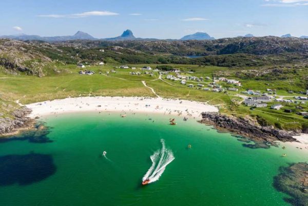 Beachside Highlands Glamping Pod: Bubbles & Hamper For 2 - Pod Upgrade Option! | Wowcher