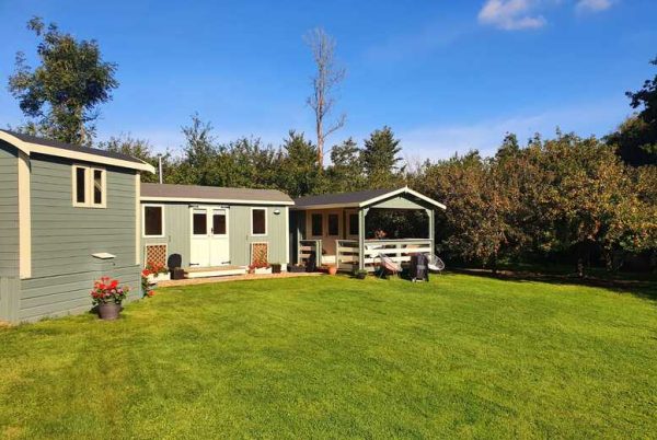 Cornwall Glamping Getaway: Hot Tub, Gift Hamper & Late Checkout For 2! | Wowcher