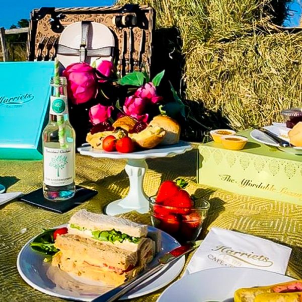 Harriet's Afternoon Tea Hamper - Gifts For Her - Afternoon Tea For Two People To Enjoy At Home, Crafted By Skilled Pastry Chefs