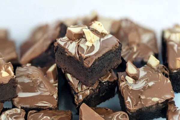 Limited Edition Marble Chocolate Brownies Hamper - Includes 9 Brownies - From Bakerdays | Wowcher