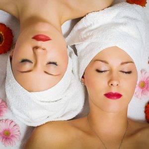 Luxurious Spa Day for Two Gift Experience | 30+ Locations | Spa Treatments, Relaxing Massage & Facial Treatments | Pamper Gifts and Girlfriend Gifts