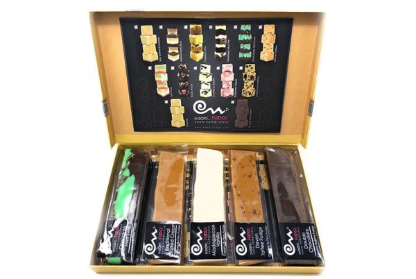 Luxury Classic Fudge Hamper - 5 Flavours - Oooh Fudge | Wowcher