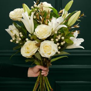 M&S Sparkle Bouquet (Delivery from 27th December 2024)