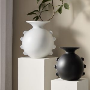 M&S X Kelly Hoppen Scallop Edge Ceramic Bouquet Vase - Black, Black