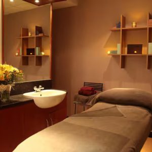 Price Drop 4* Hilton Strathclyde Spa Day - 2 X 25 Min Elemis Spa Treatments & Two Course Lunch - Perfect Spa Gift | Wowcher