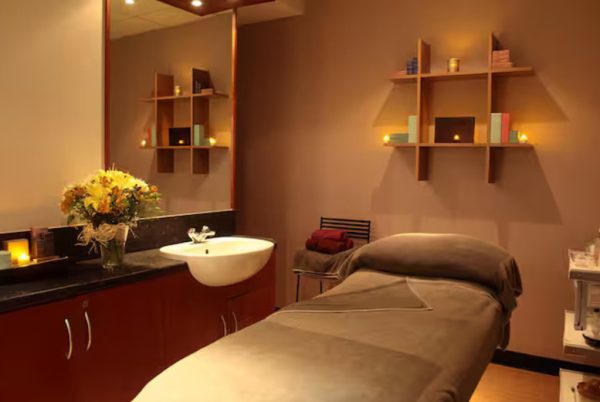 Price Drop 4* Hilton Strathclyde Spa Day - 2 X 25 Min Elemis Spa Treatments & Two Course Lunch - Perfect Spa Gift | Wowcher