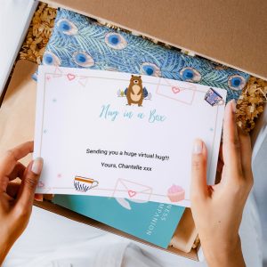 The Mind Spa Large Aromatherapy Pamper Gift Set (Hug in a Box)