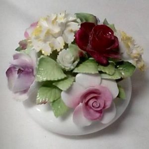 Vintage Royal Doulton Bone China Flower Bouquet. 10cm Diameter
